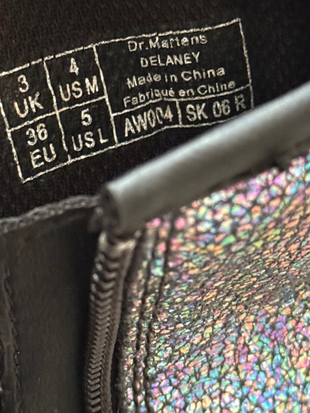 Doc Martens Delaney Boots Metallic Iridescent Black Rainbow Sparkle Size 5 EU 36 - Picture 11 of 14